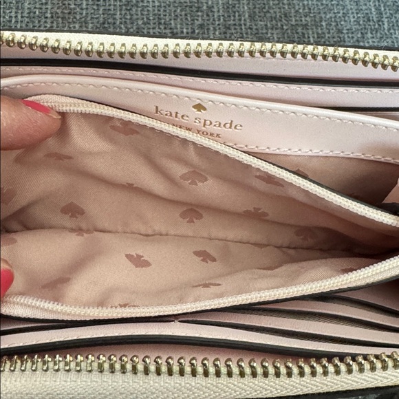 Kate Spade Zippy Wallet - Picture 11 of 11